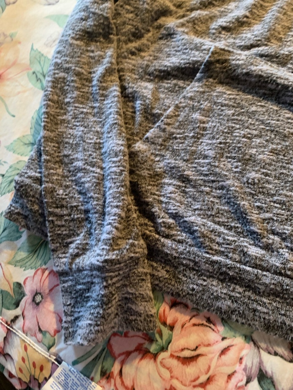 Juicy Couture Gray Embellished Hooded Knit Top Size Large - Picture 2 of 8